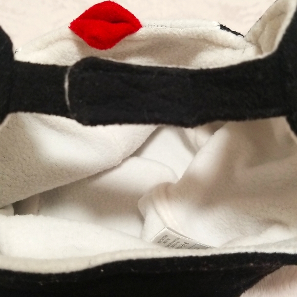 3/$25 Baby's Beanie Penguin Baby Size 6-12 months - Picture 5 of 9